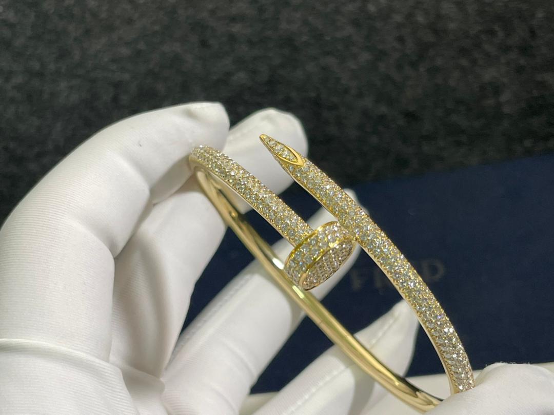 18kt yellow gold Juste un clou nail bracelet pave diamonds